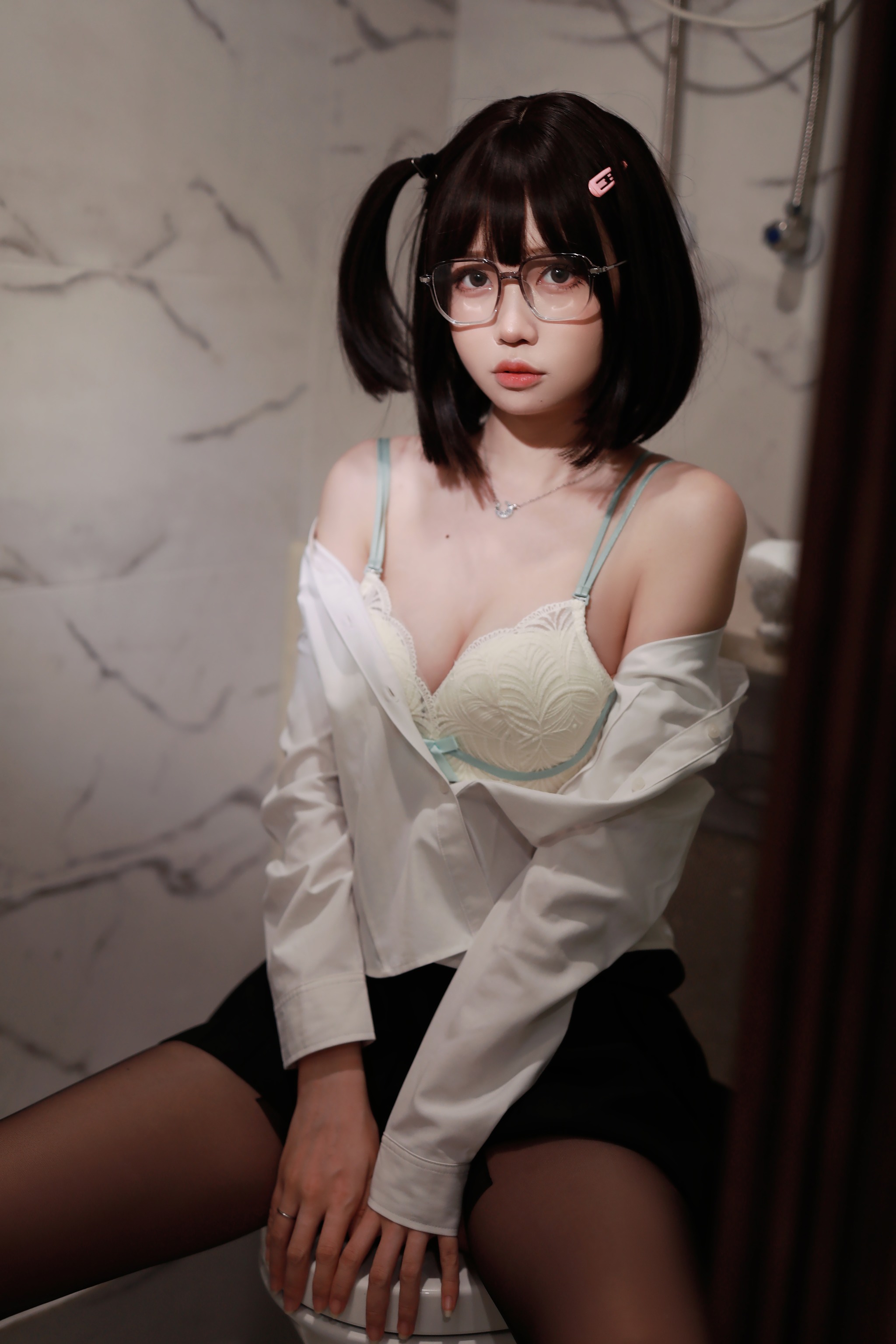 图片[1]-洛桑w伊梓 – NO.002 眼镜妹妹[32P]-XikXak